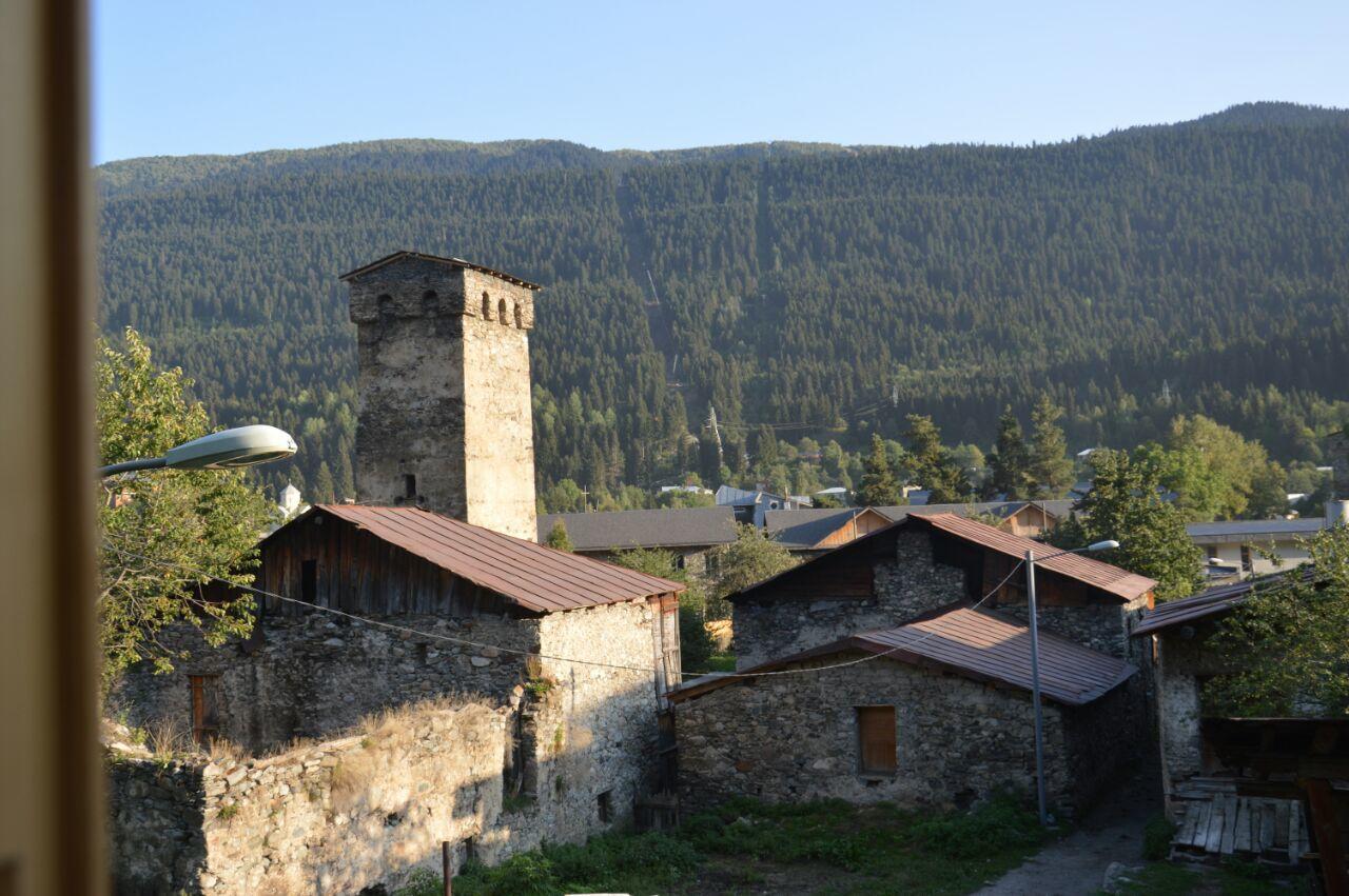 Ailama Guesthouse Mestia Dış mekan fotoğraf